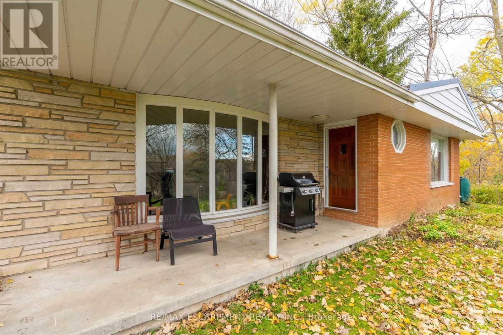 183 Main Street S, Brant, Ontario  N0E 1N0 - Photo 13 - X12697322