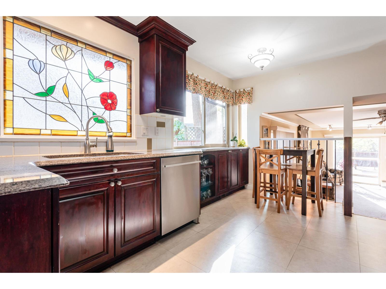 8971 145a Street, Surrey, British Columbia  V3R 7J7 - Photo 11 - R3080347