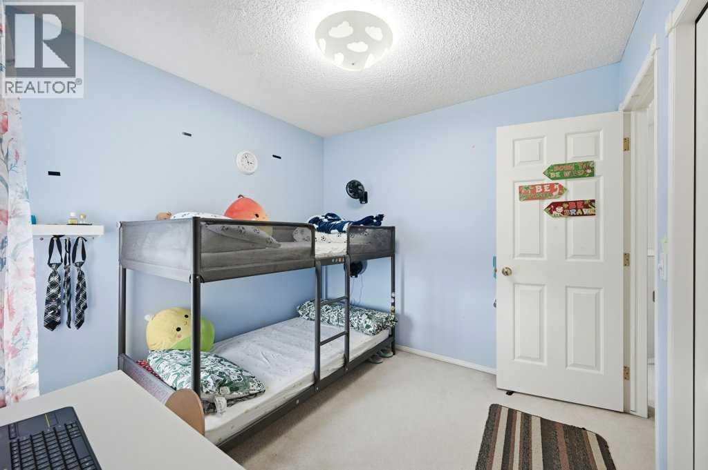 1009 Country Hills Circle Nw, Calgary, Alberta  T3K 4W7 - Photo 21 - A2279886