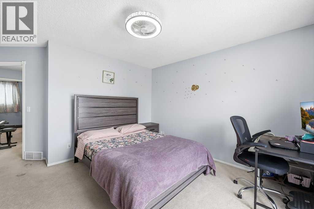 1009 Country Hills Circle Nw, Calgary, Alberta  T3K 4W7 - Photo 17 - A2279886