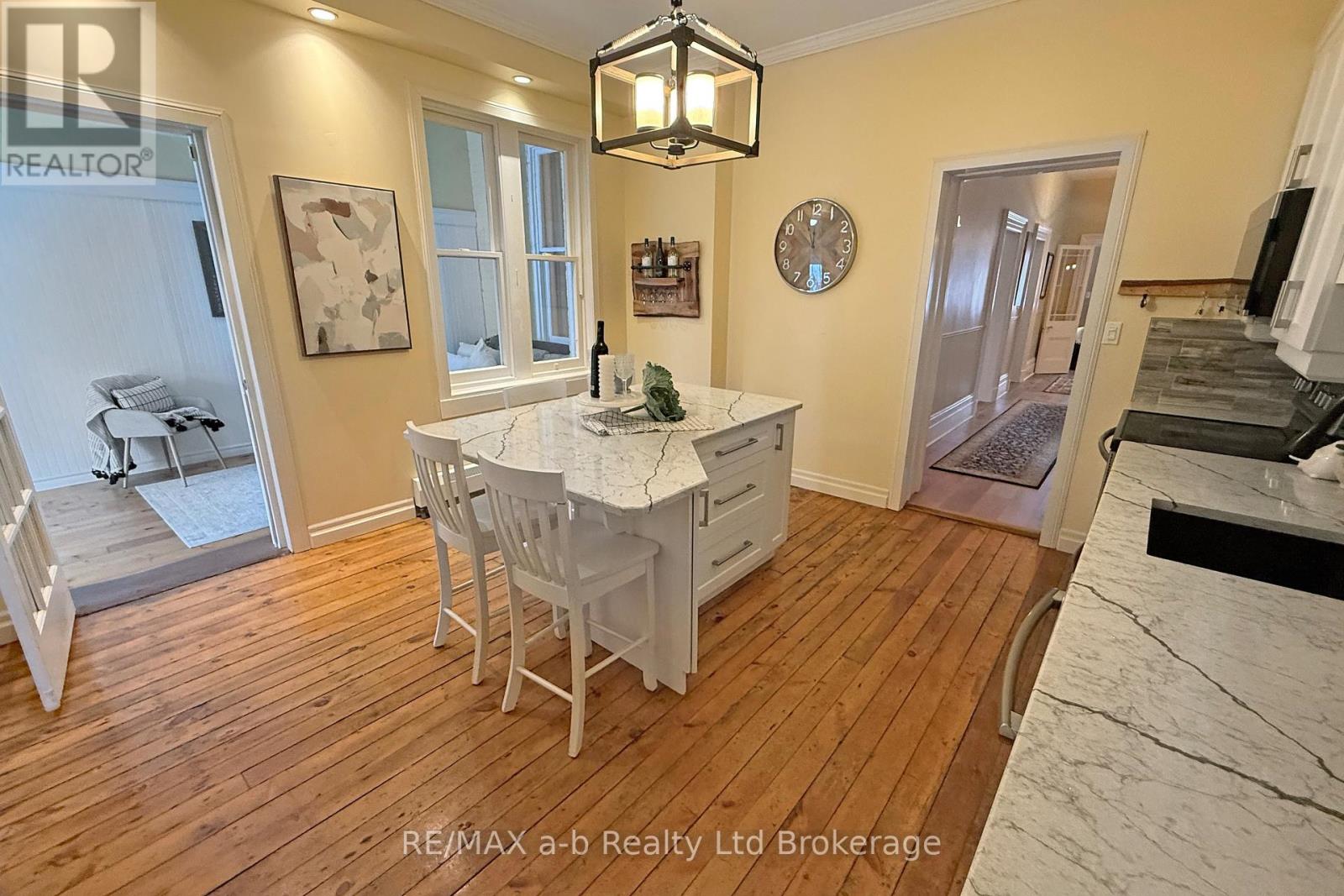 63 Vansittart Avenue, Woodstock, Ontario  N4S 6E3 - Photo 22 - X12705604