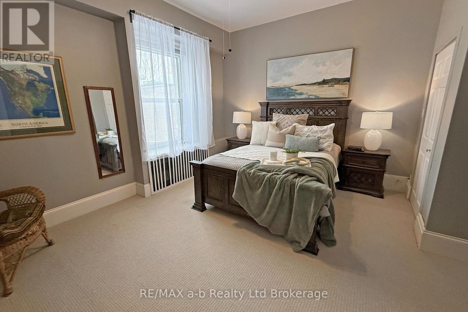 63 Vansittart Avenue, Woodstock, Ontario  N4S 6E3 - Photo 28 - X12705604