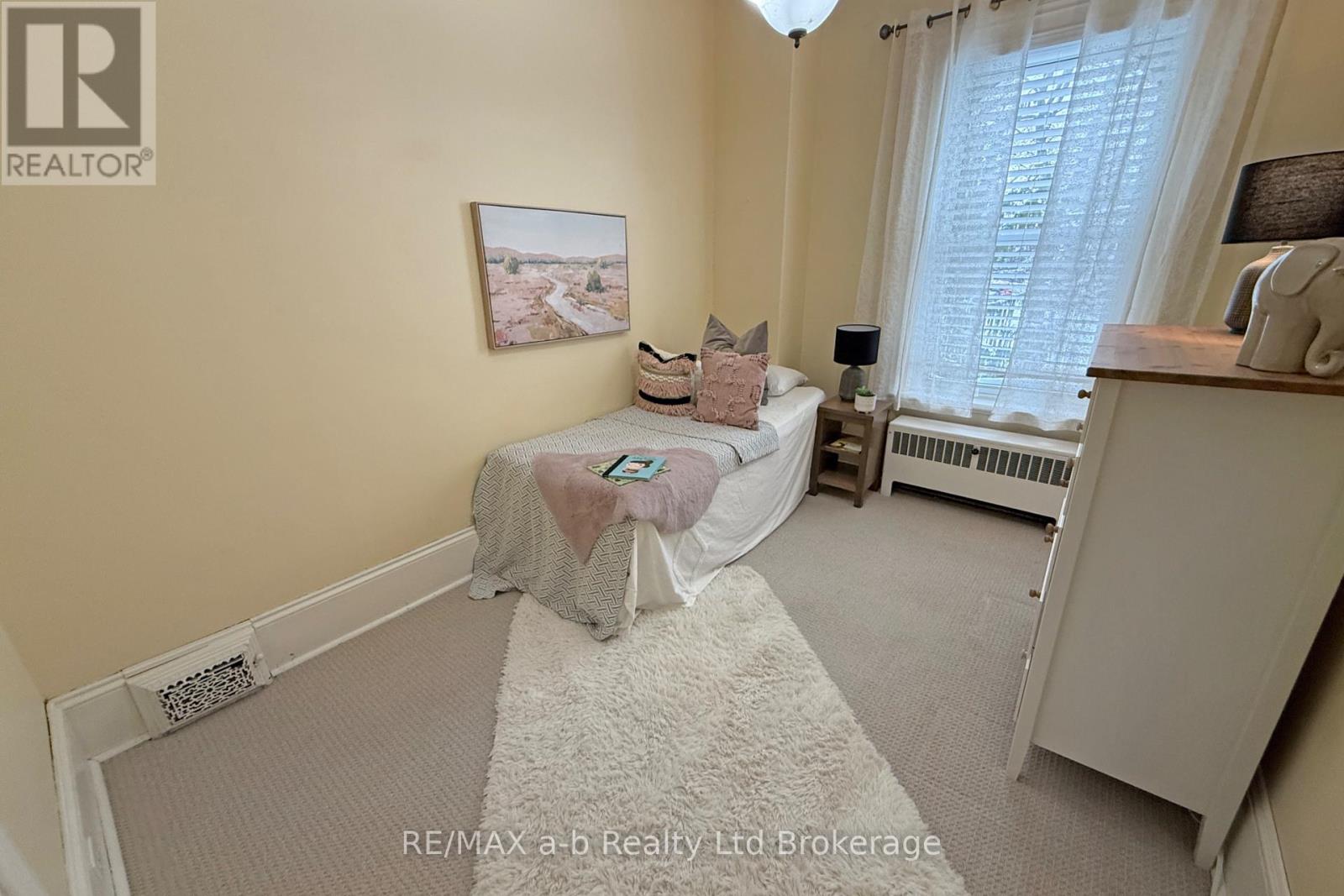 63 Vansittart Avenue, Woodstock, Ontario  N4S 6E3 - Photo 32 - X12705604