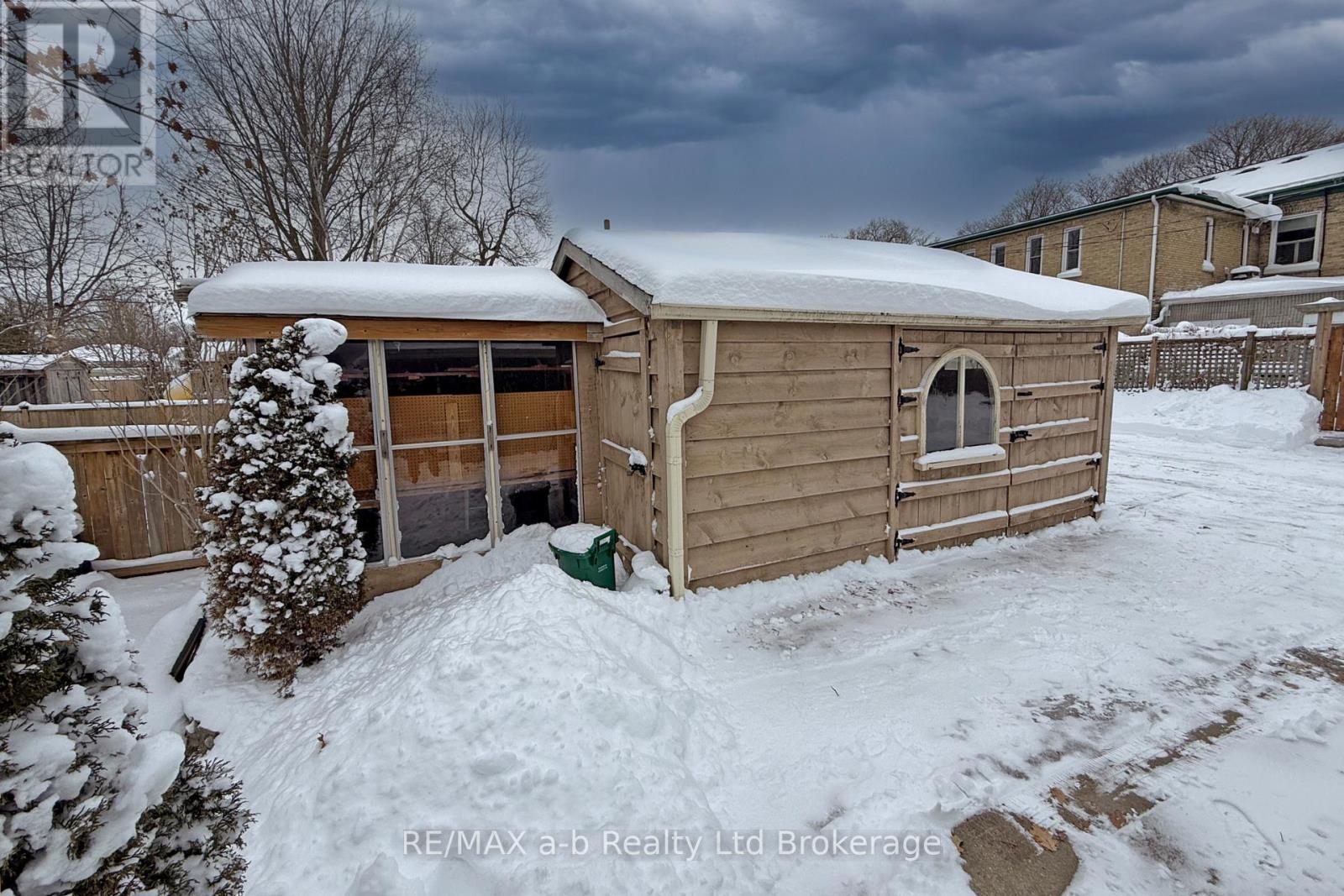 63 Vansittart Avenue, Woodstock, Ontario  N4S 6E3 - Photo 44 - X12705604