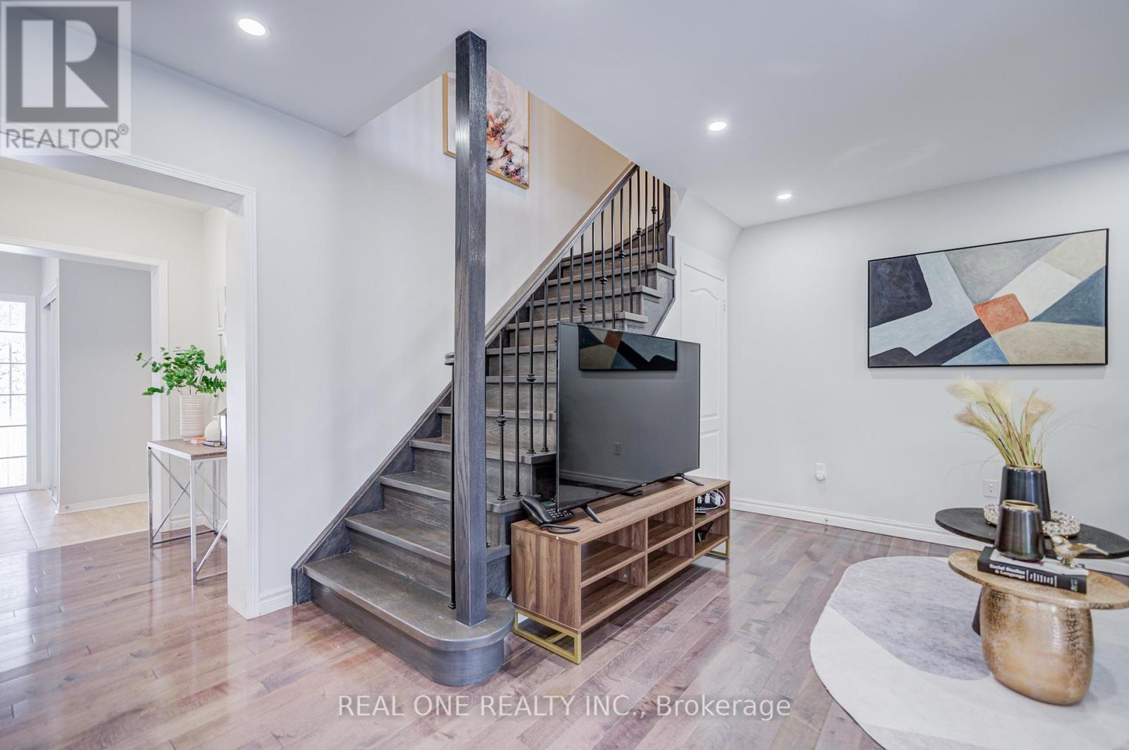 18 Latitude Lane, Whitchurch-Stouffville, Ontario  L4A 0T1 - Photo 10 - N12703288