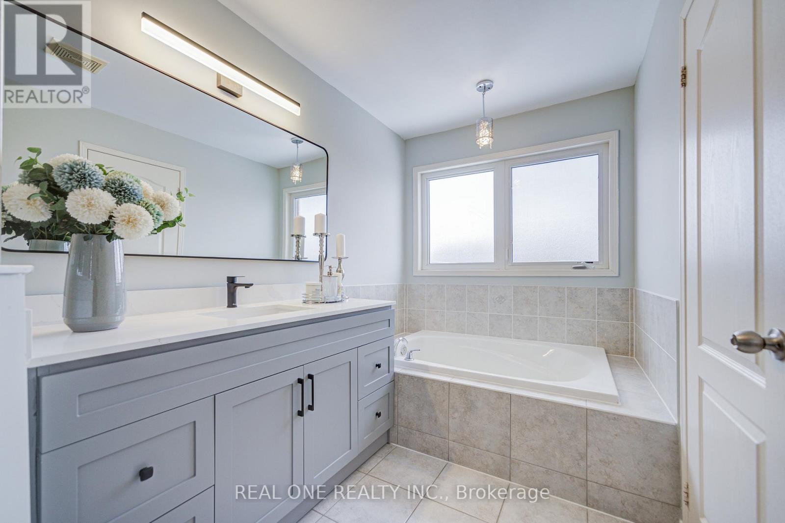 18 Latitude Lane, Whitchurch-Stouffville, Ontario  L4A 0T1 - Photo 30 - N12703288