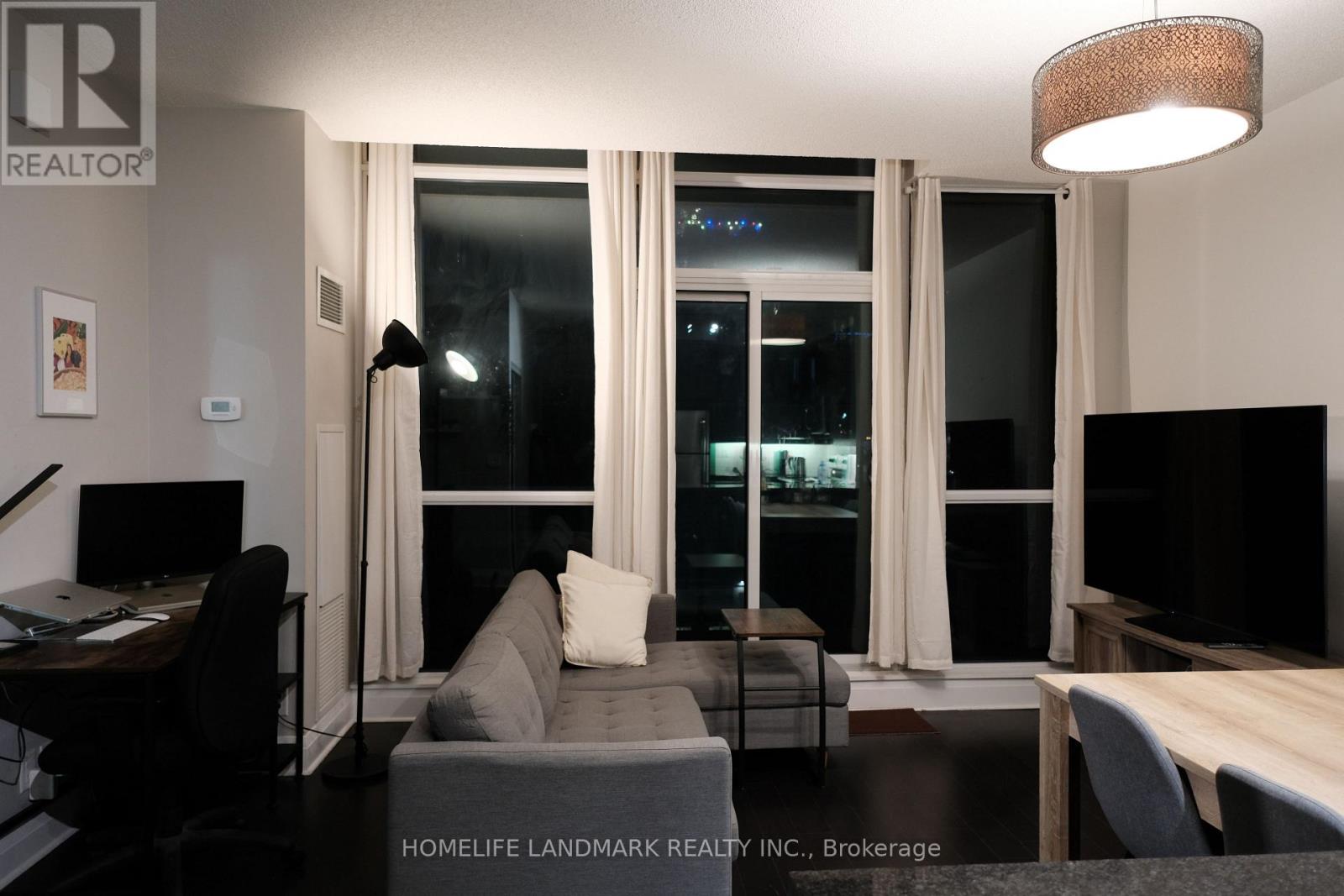 401 - 1185 The Queensway, Toronto, Ontario  M8Z 0C6 - Photo 9 - W12650376