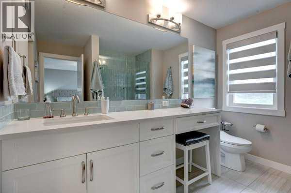 144 Cranbrook Gardens W, Calgary, Alberta  T3M 3K6 - Photo 13 - A2279936