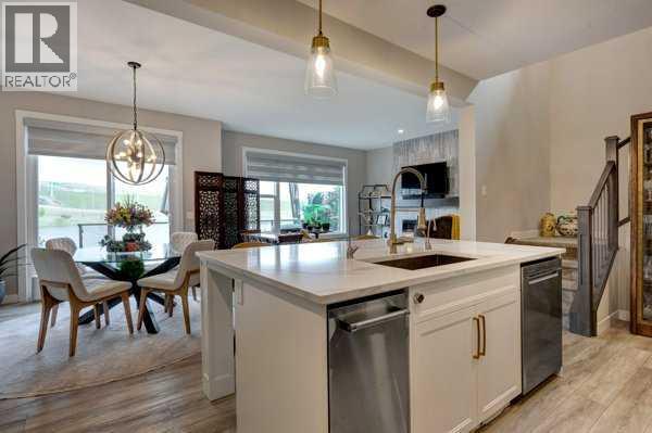 144 Cranbrook Gardens W, Calgary, Alberta  T3M 3K6 - Photo 5 - A2279936