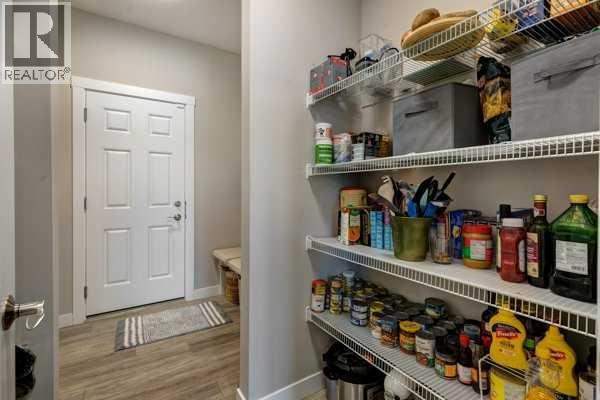 144 Cranbrook Gardens W, Calgary, Alberta  T3M 3K6 - Photo 9 - A2279936