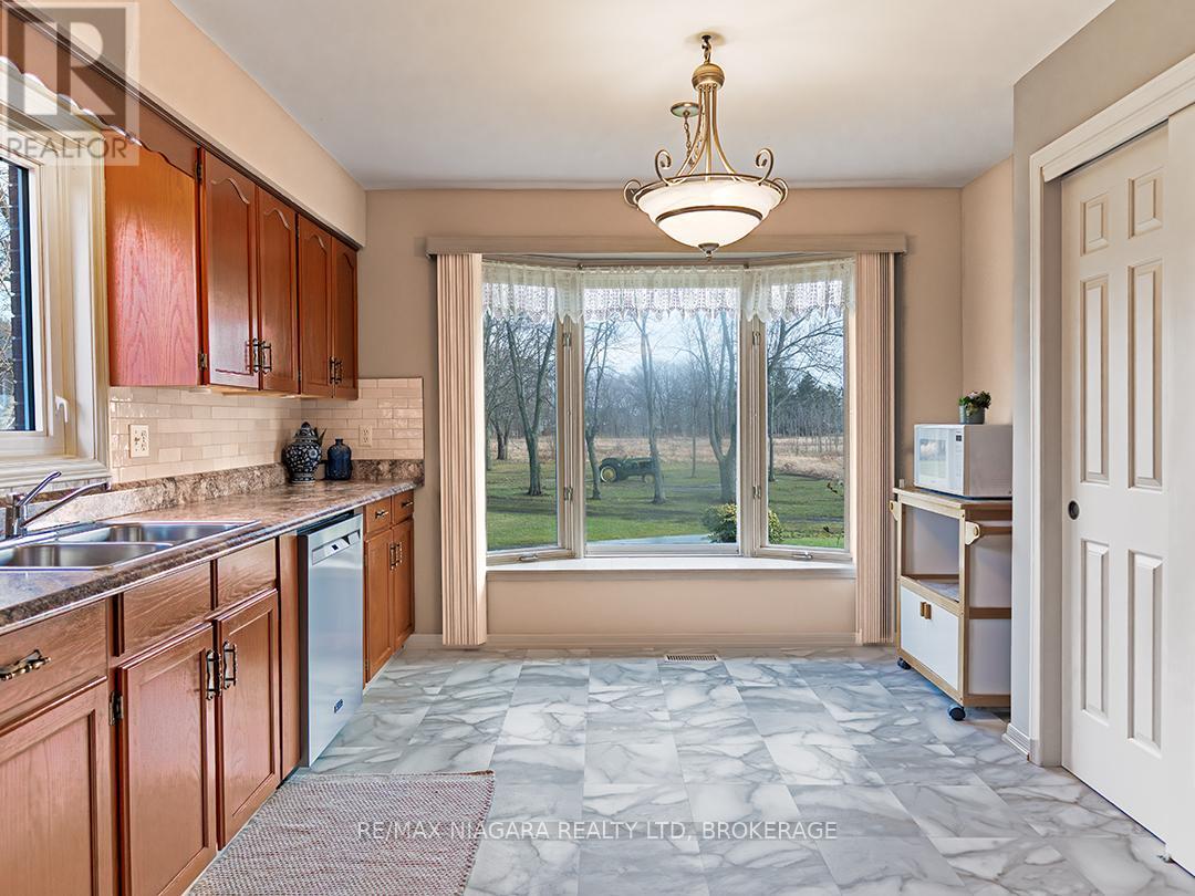 40764 Forks Road, Wainfleet, Ontario  L0S 1V0 - Photo 14 - X12705612