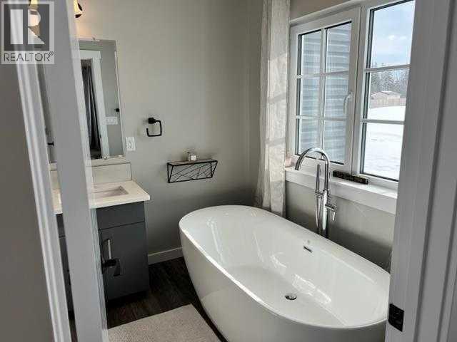 11, 1049 Alberta Avenue, Debolt, Alberta  T0H 1B0 - Photo 22 - A2268259