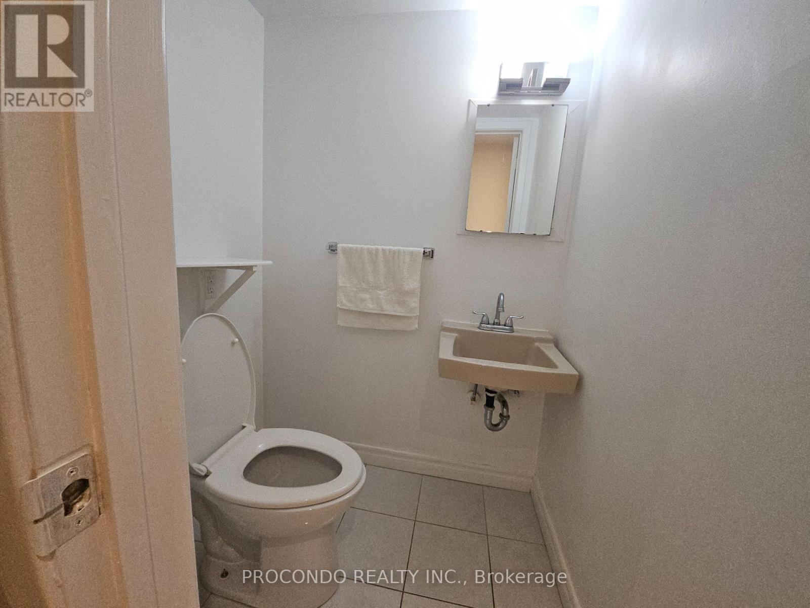 74 Timberbank Boulevard, Toronto, Ontario  M1W 1Z5 - Photo 19 - E12705622