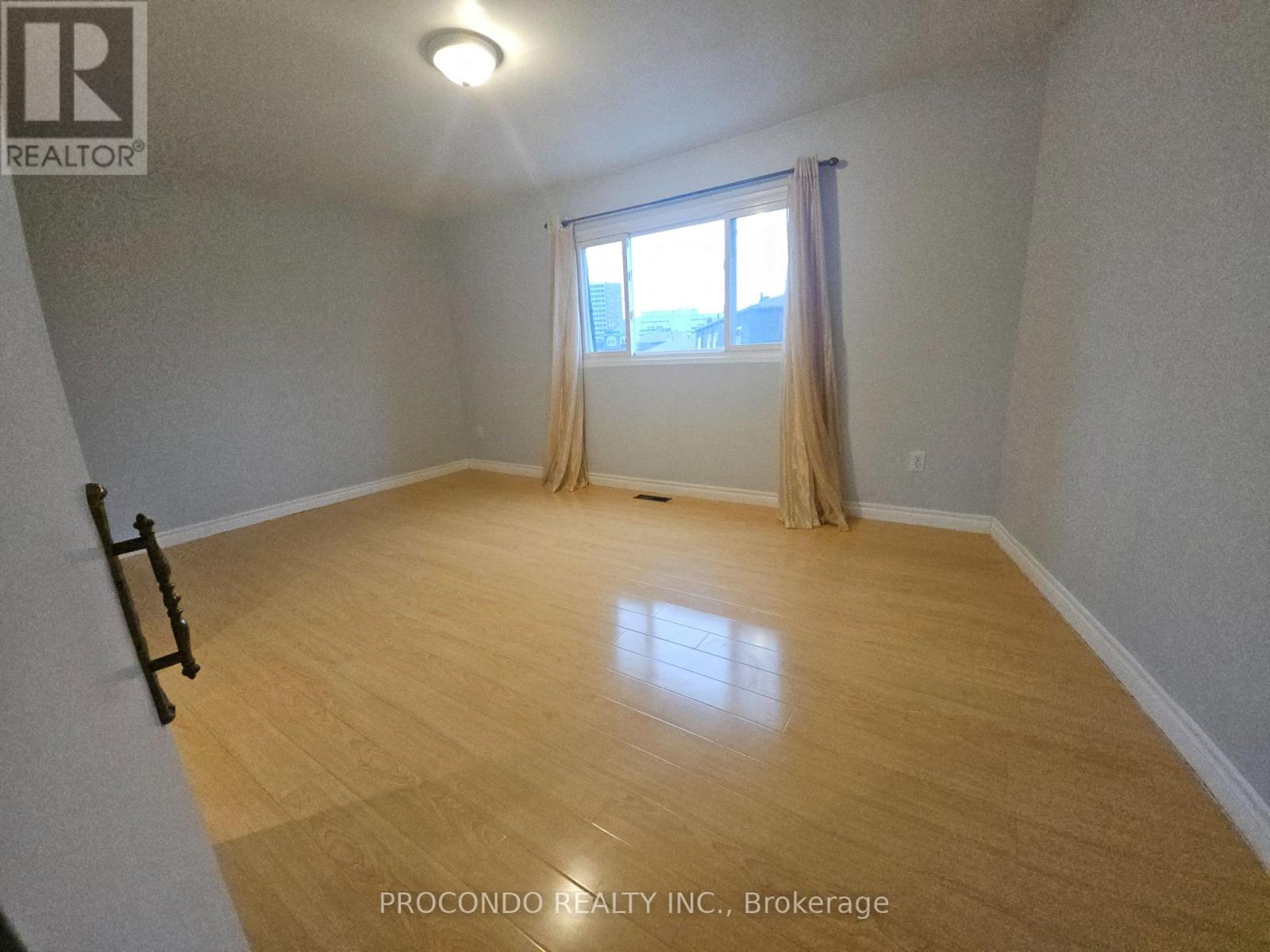 74 Timberbank Boulevard, Toronto, Ontario  M1W 1Z5 - Photo 8 - E12705622