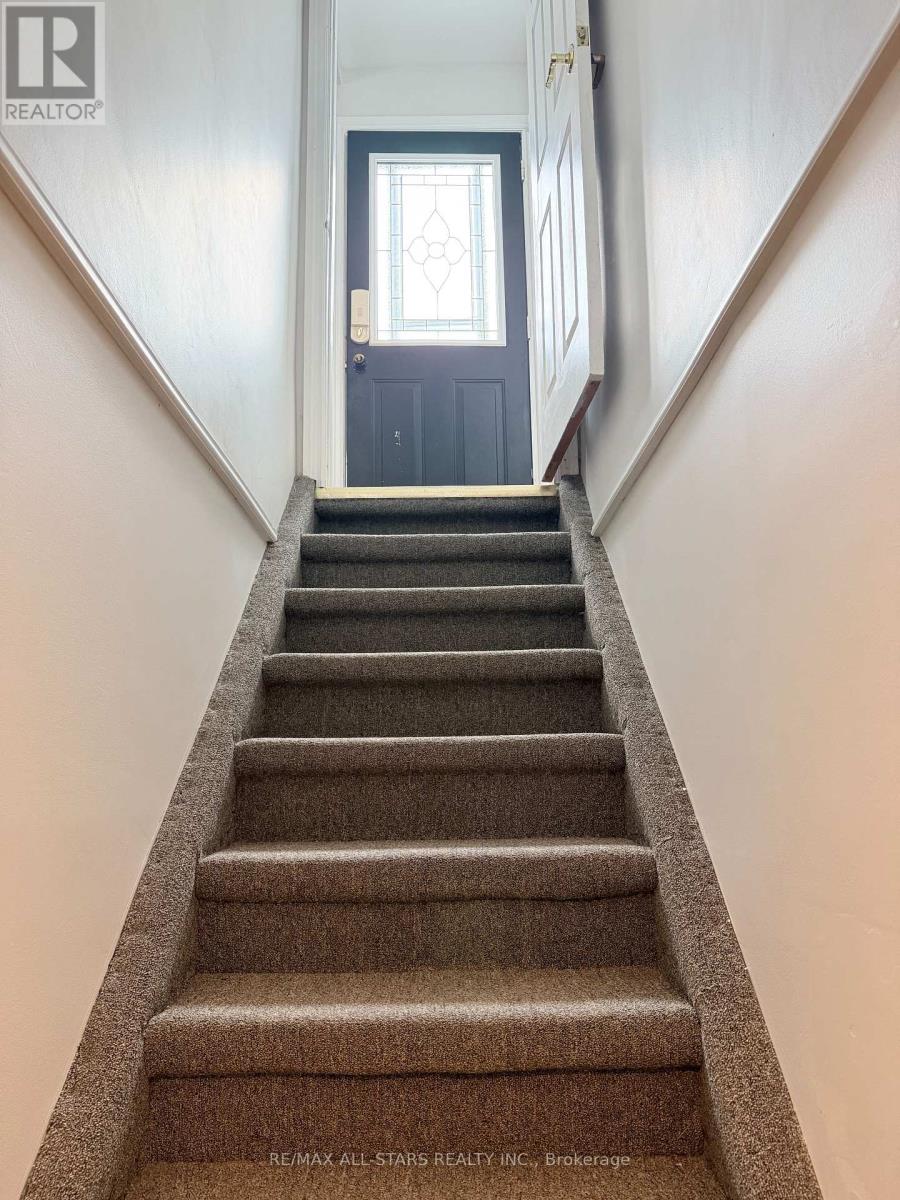 68 Montreal Street, Whitchurch-Stouffville, Ontario  L4A 7W1 - Photo 12 - N12705616