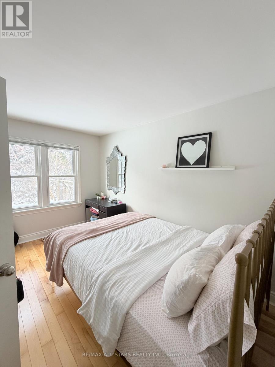 68 Montreal Street, Whitchurch-Stouffville, Ontario  L4A 7W1 - Photo 7 - N12705616