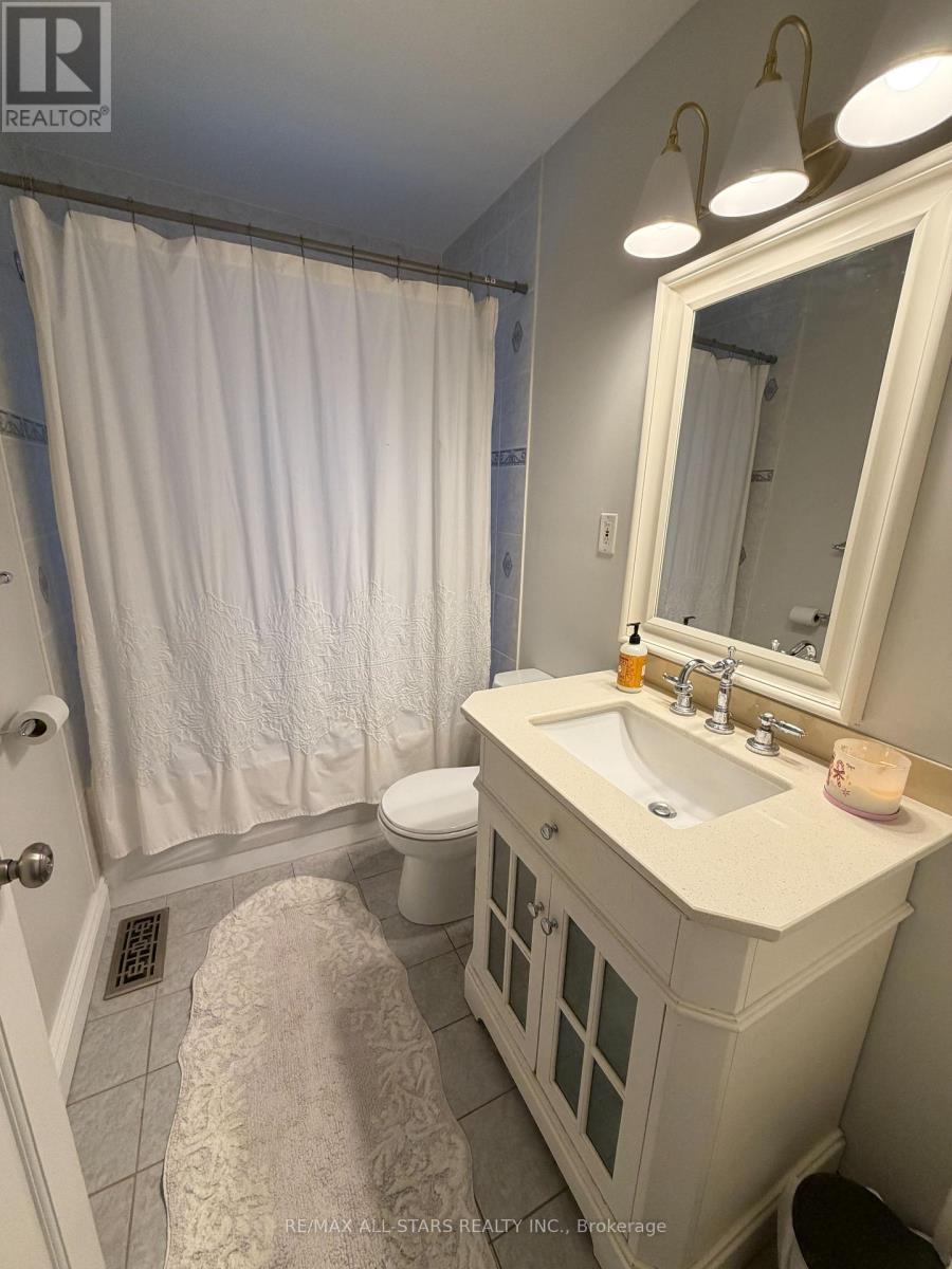 68 Montreal Street, Whitchurch-Stouffville, Ontario  L4A 7W1 - Photo 8 - N12705616