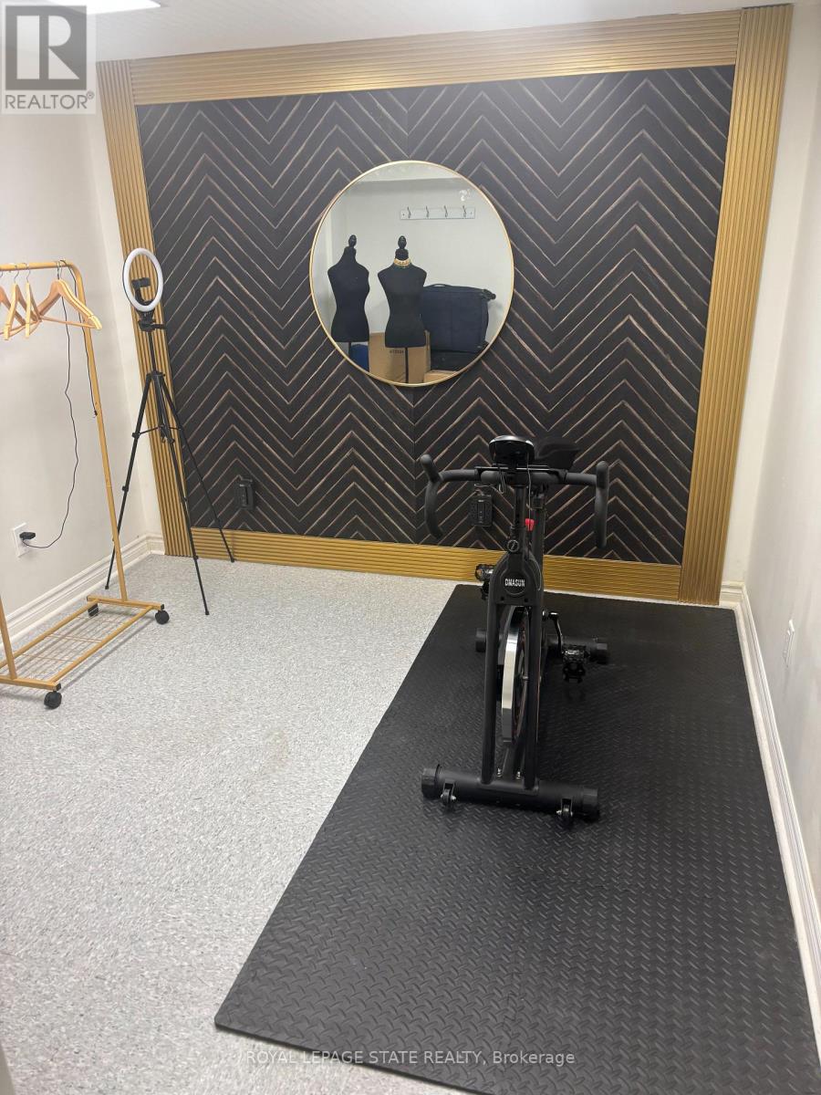 46 Novoco Drive, Hamilton, Ontario  L9C 7E8 - Photo 38 - X12564816