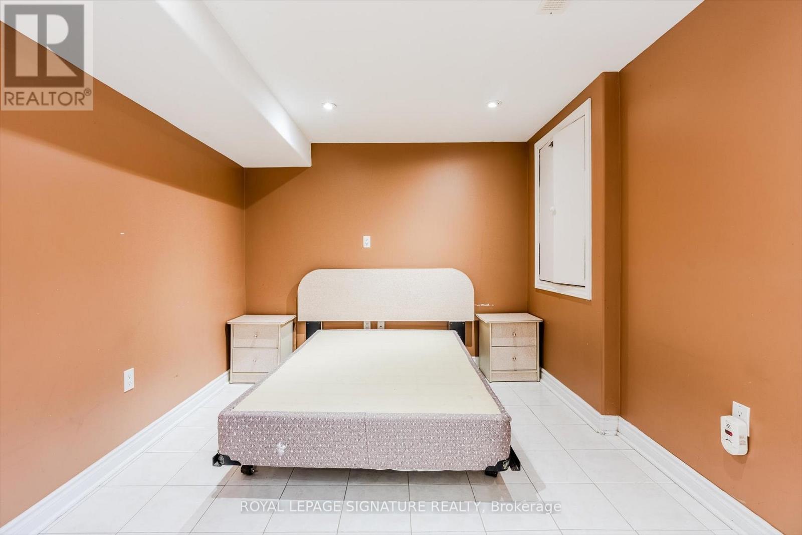 Bsmt - 6382 Donway Drive, Mississauga, Ontario  L5V 1J5 - Photo 10 - W12705586