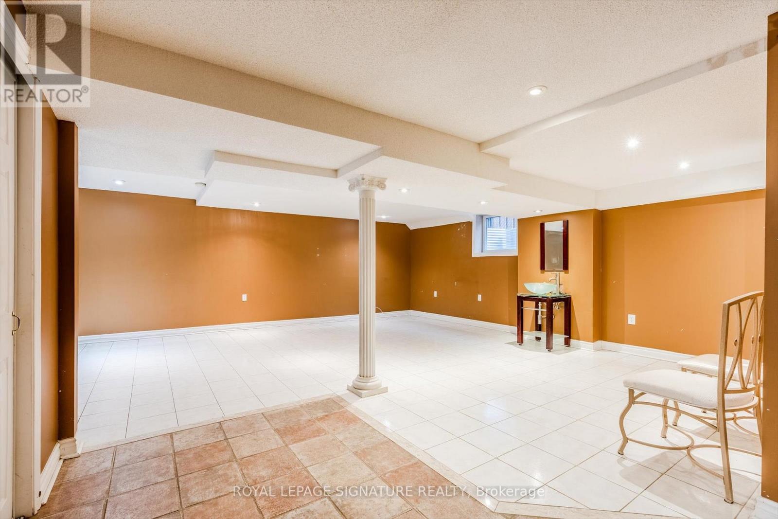 Bsmt - 6382 Donway Drive, Mississauga, Ontario  L5V 1J5 - Photo 3 - W12705586