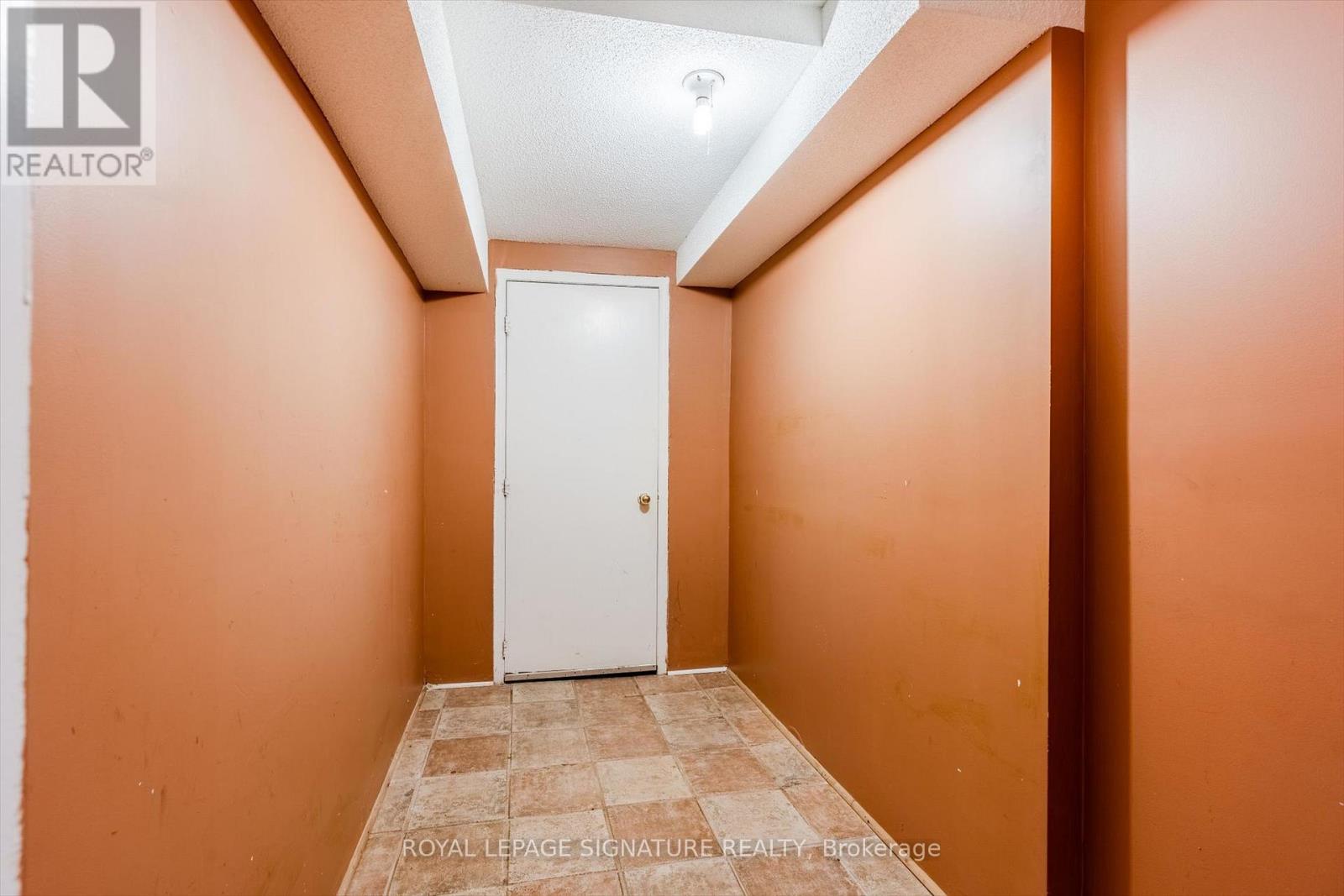 Bsmt - 6382 Donway Drive, Mississauga, Ontario  L5V 1J5 - Photo 7 - W12705586