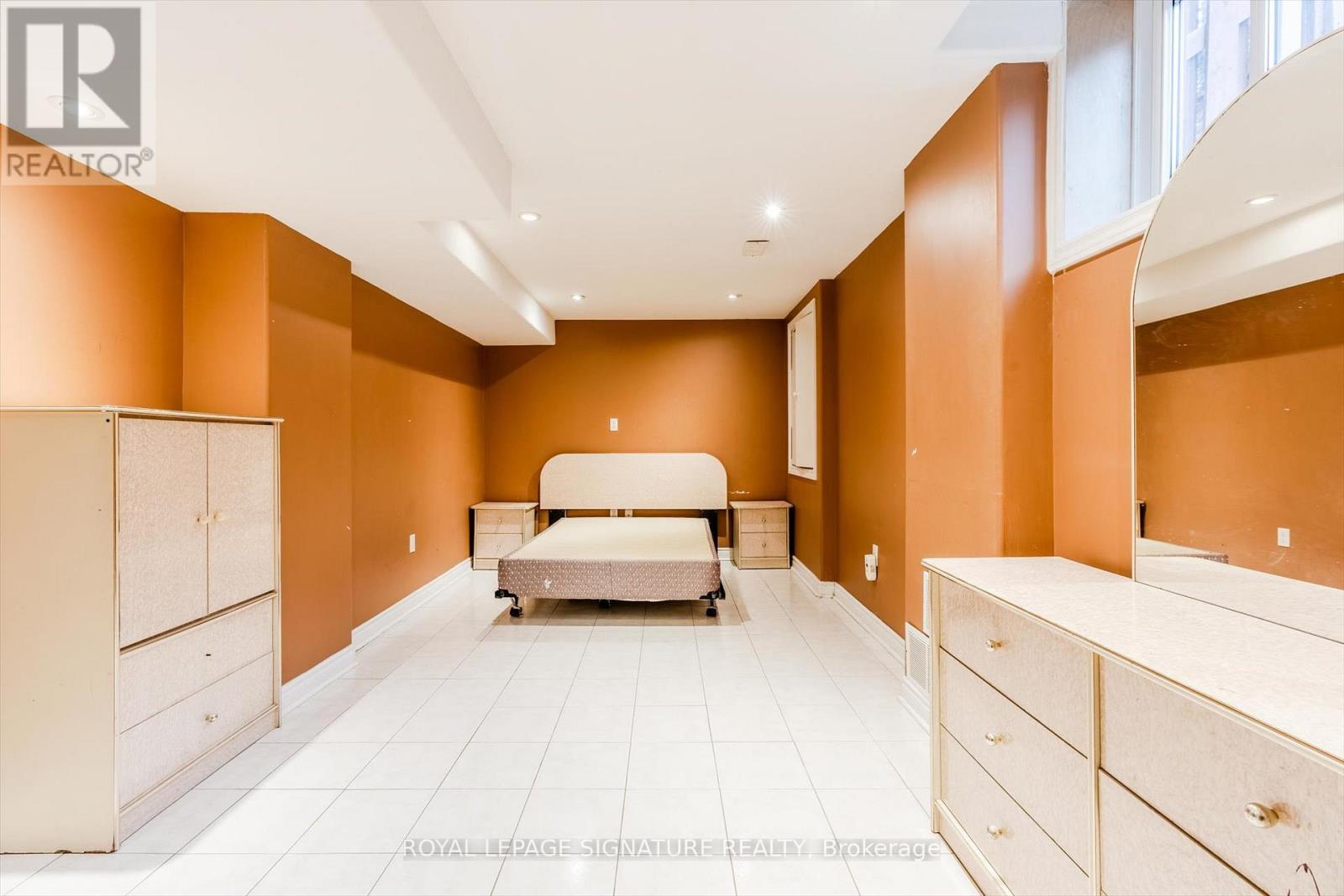 Bsmt - 6382 Donway Drive, Mississauga, Ontario  L5V 1J5 - Photo 9 - W12705586