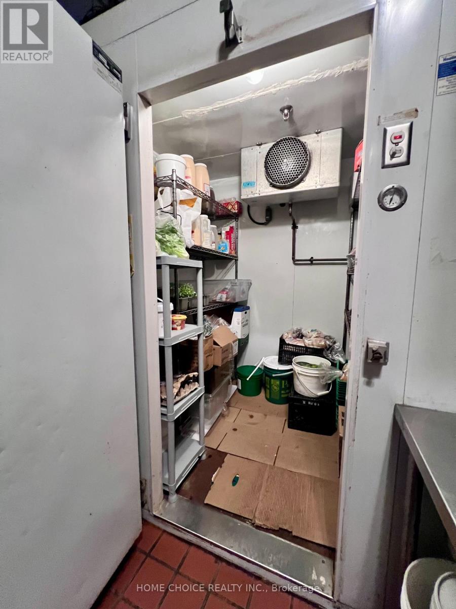 159 Liberty Street, Toronto, Ontario  M6K 3G3 - Photo 12 - W12705614