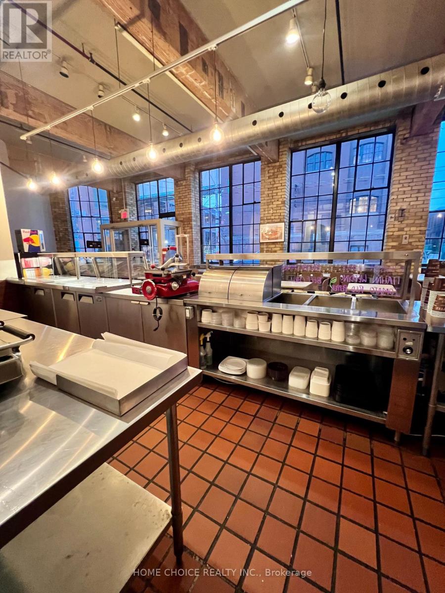 159 Liberty Street, Toronto, Ontario  M6K 3G3 - Photo 5 - W12705614