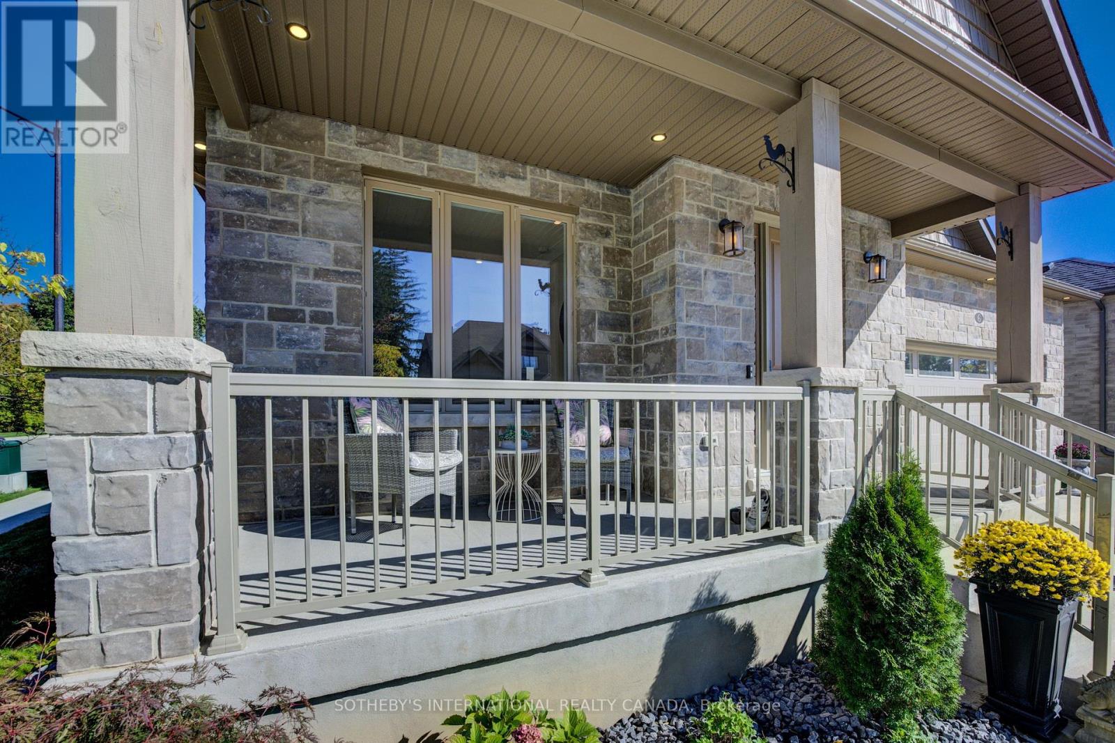 6 Gore Estate Court, North Dumfries, Ontario  N0B 1E0 - Photo 3 - X12705620