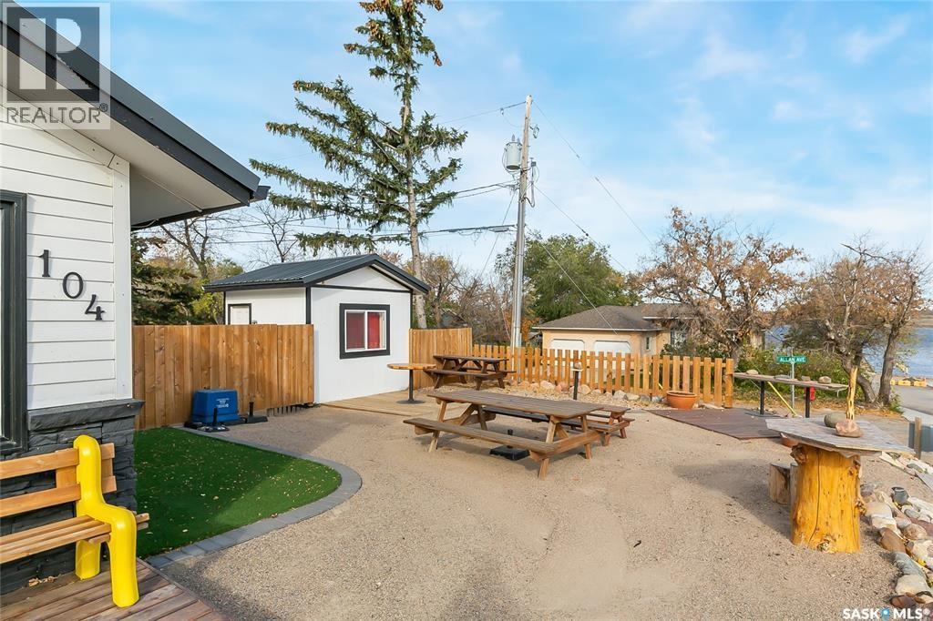 104 Centre Street, Regina Beach, Saskatchewan  S0G 4C0 - Photo 2 - SK026870