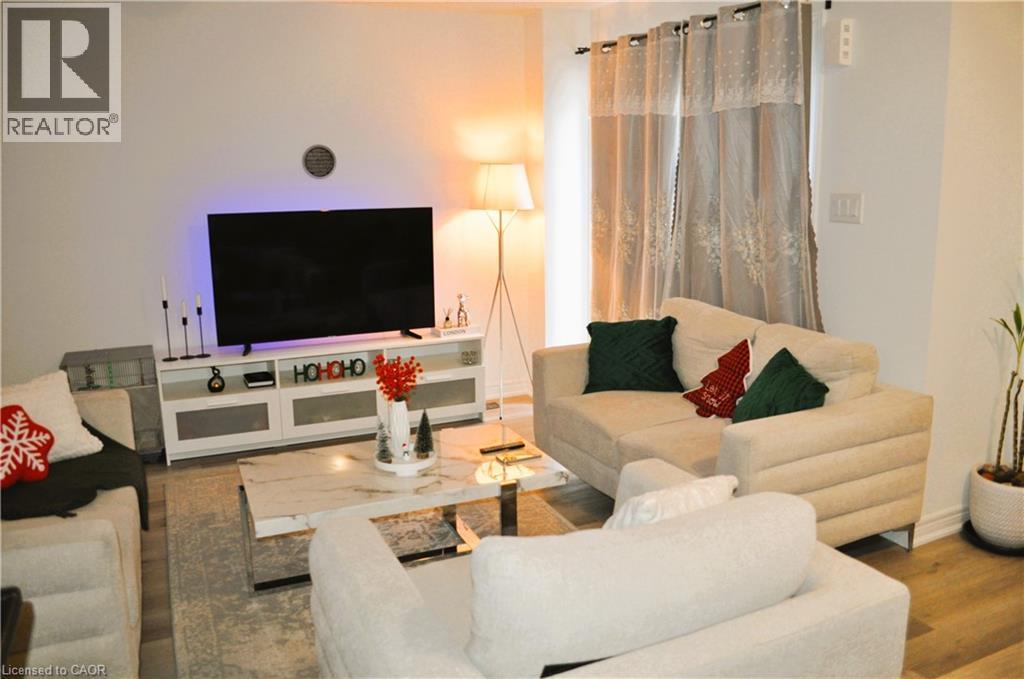 27 Roxanne Drive, Hamilton, Ontario  L8H 1L9 - Photo 12 - 40799078