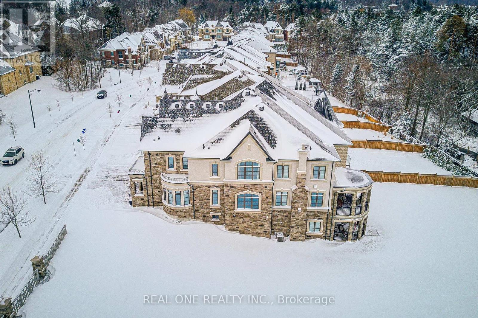 99 Glensteeple Trail N, Aurora, Ontario  L4G 3T1 - Photo 7 - N12702846