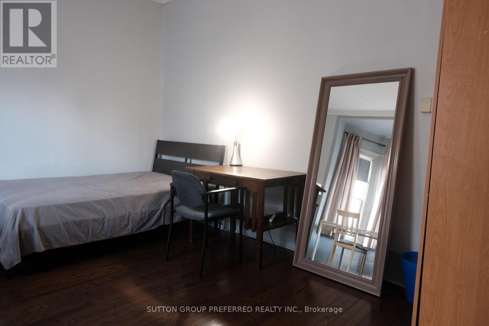 1055 Richmond Street, London East, Ontario  N6A 3J7 - Photo 3 - X12705628