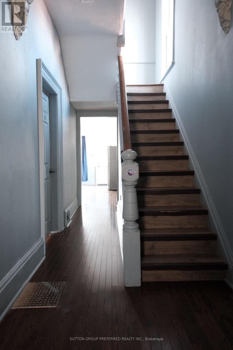 1055 Richmond Street, London East, Ontario  N6A 3J7 - Photo 4 - X12705628