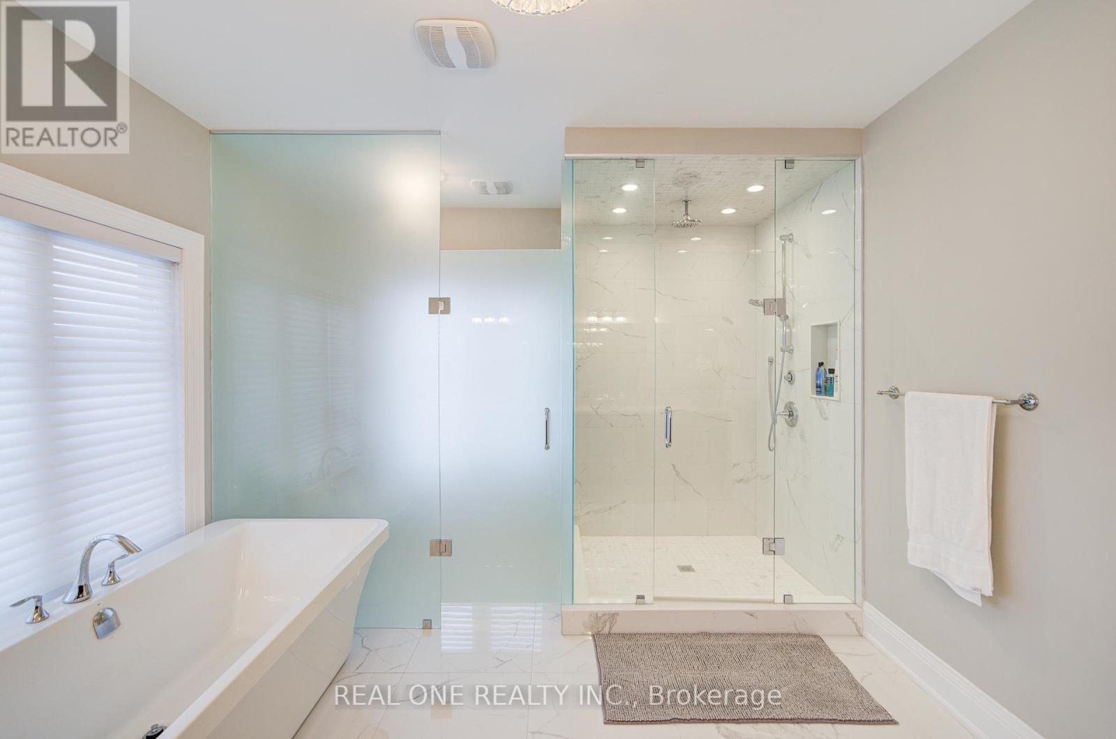 99 Glensteeple Trail N, Aurora, Ontario  L4G 3T1 - Photo 35 - N12702846