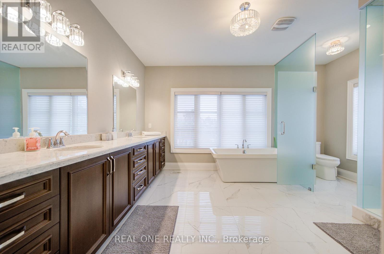 99 Glensteeple Trail N, Aurora, Ontario  L4G 3T1 - Photo 34 - N12702846