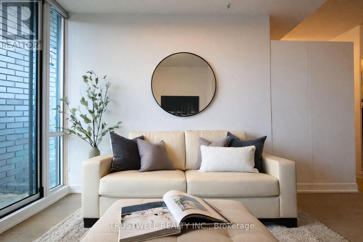 S715 - 120 Bayview Avenue, Toronto, Ontario  M5A 0J1 - Photo 4 - C12705632