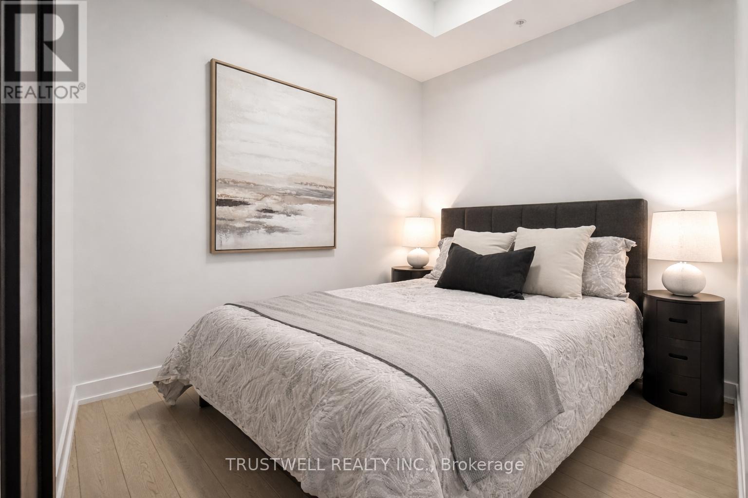 S715 - 120 Bayview Avenue, Toronto, Ontario  M5A 0J1 - Photo 5 - C12705632