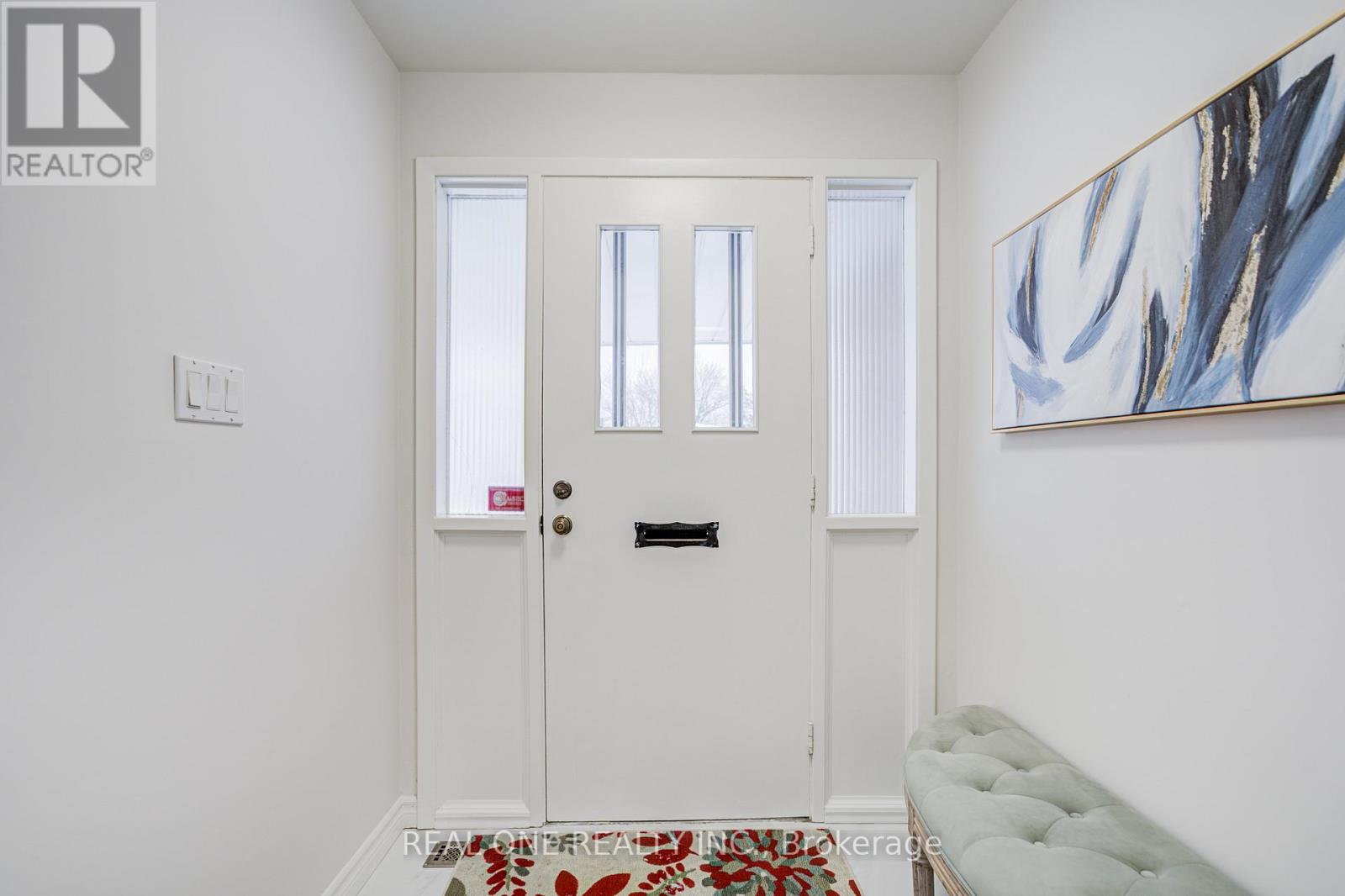 22 Kenmanor Boulevard, Toronto, Ontario  M1W 1R7 - Photo 5 - E12705634