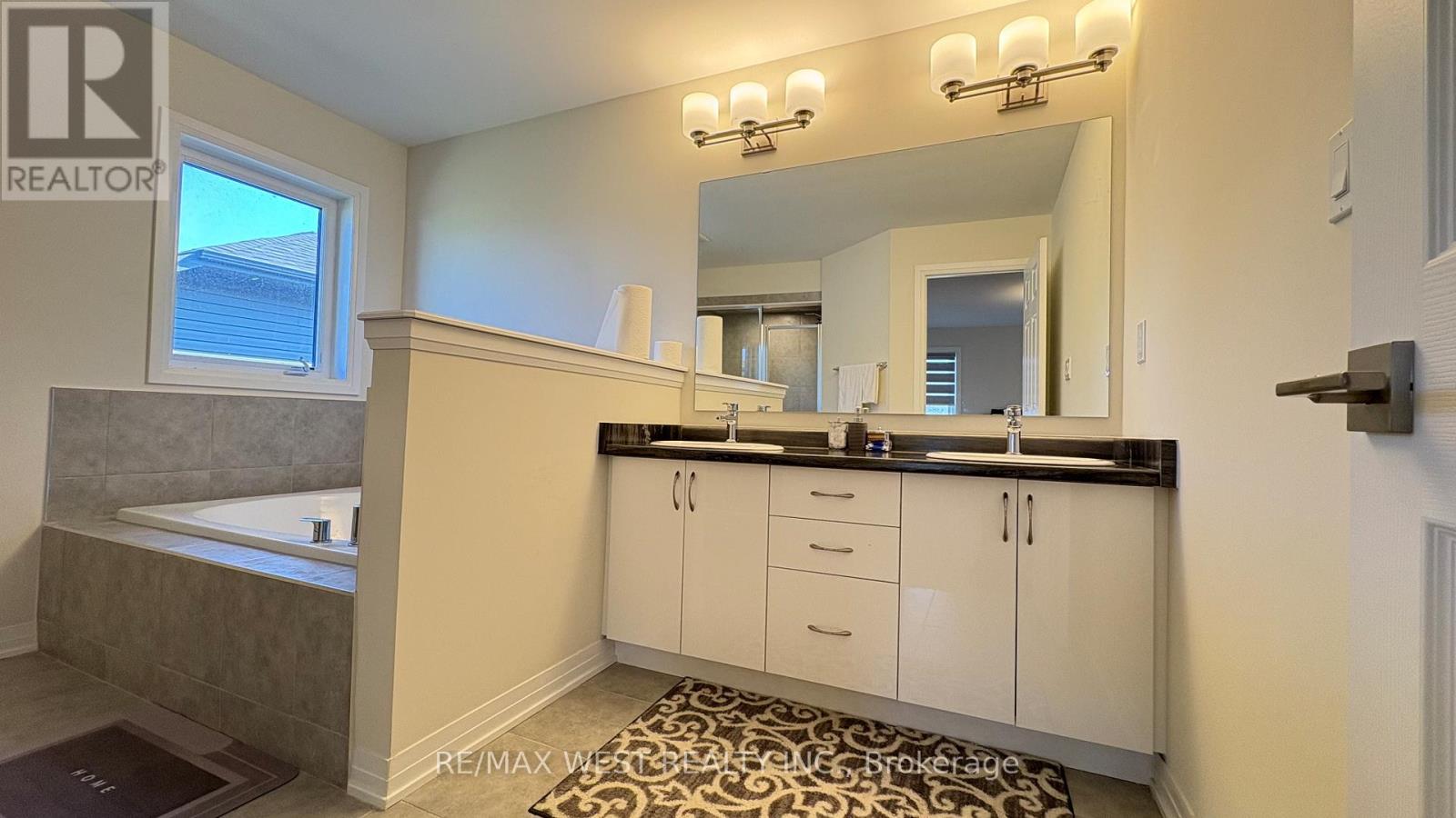 3162 Searidge Street, Severn, Ontario  L3V 0Y4 - Photo 27 - S12704170