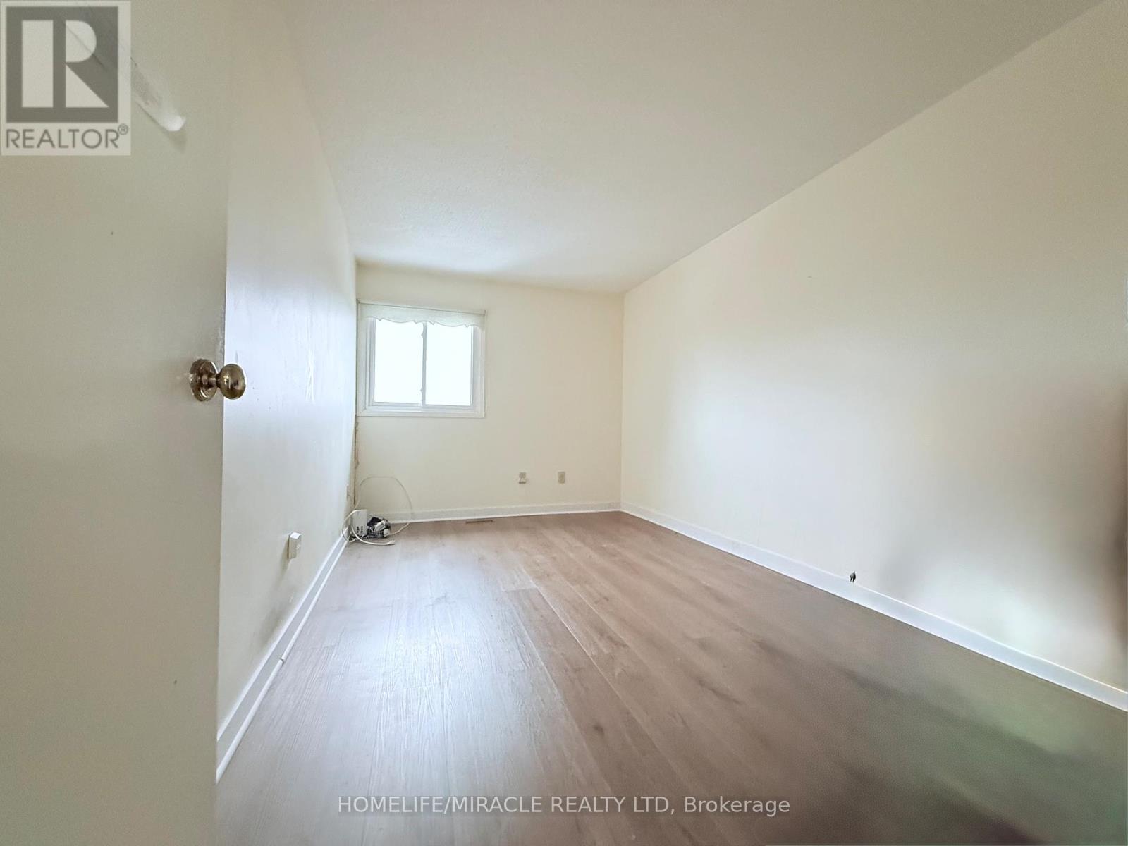 3510 South Mill Way, Mississauga, Ontario  L5L 3T9 - Photo 7 - W12705630