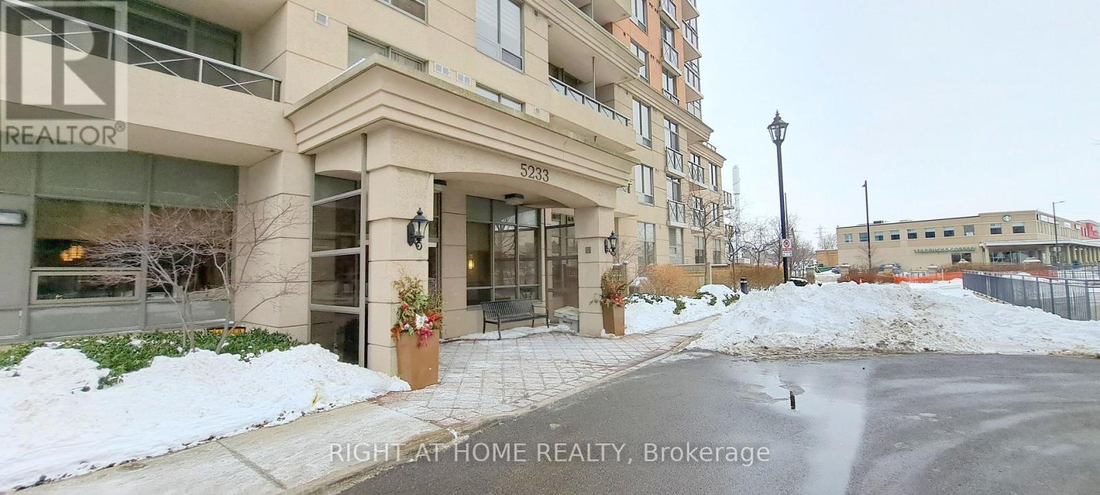 1416 - 5233 Dundas Street W, Toronto, Ontario  M9B 6M1 - Photo 2 - W12705644