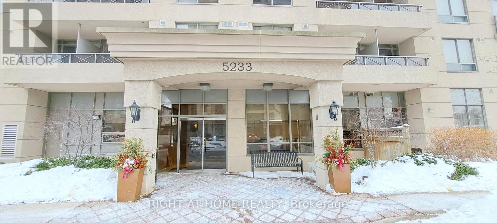 1416 - 5233 Dundas Street W, Toronto, Ontario  M9B 6M1 - Photo 3 - W12705644