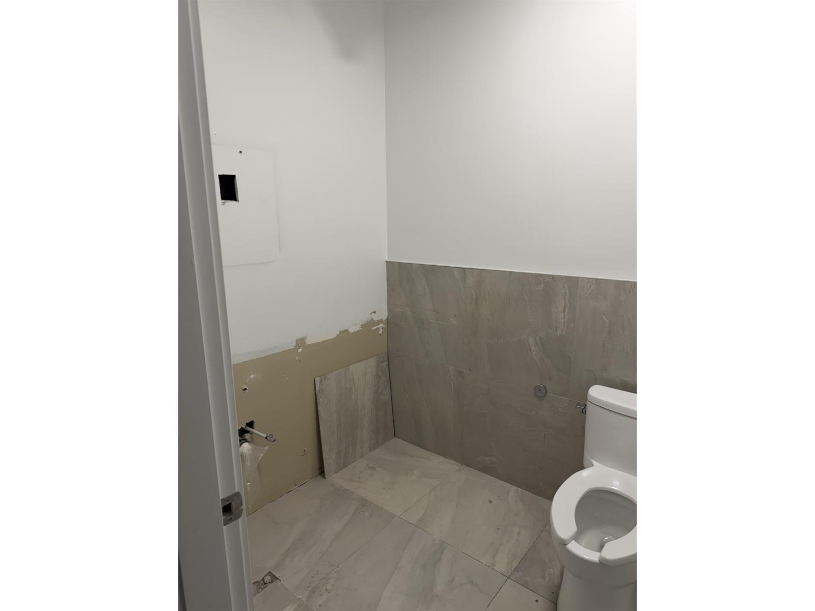 102 8050 128 Street, Surrey, British Columbia  V3W 4E9 - Photo 10 - C8074302