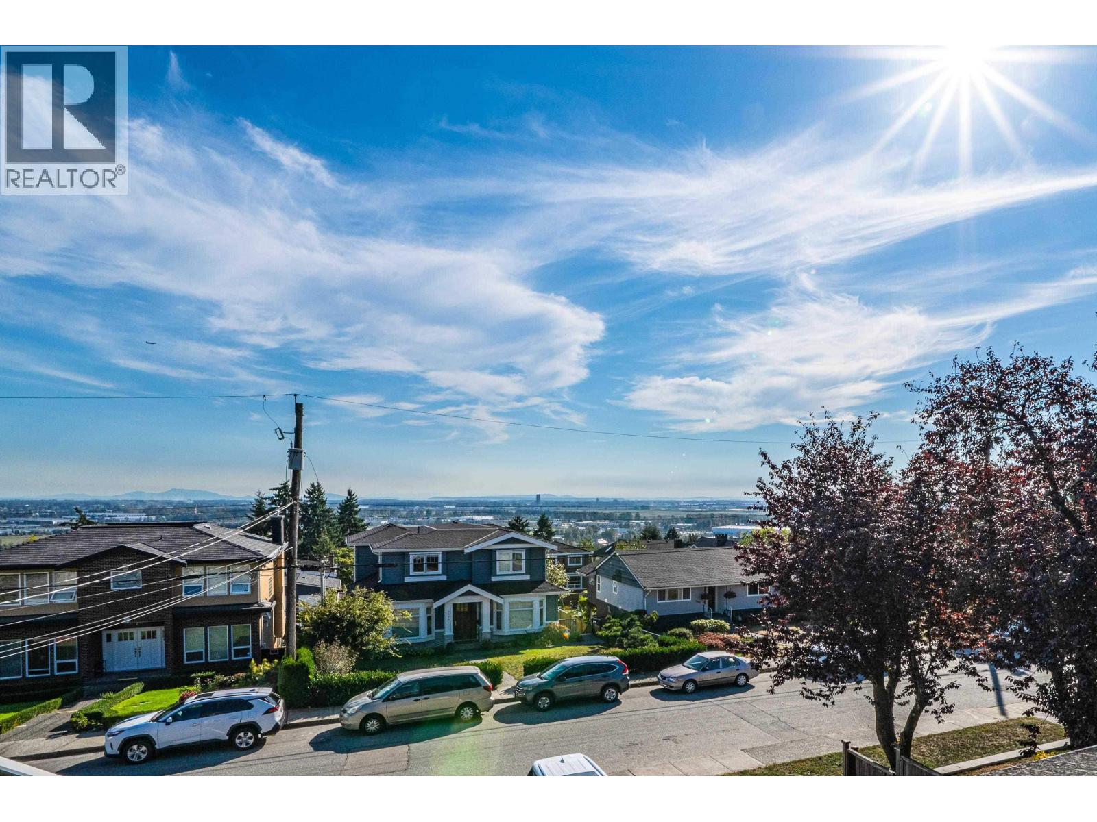 5511 MCKEE STREET, Burnaby, British Columbia