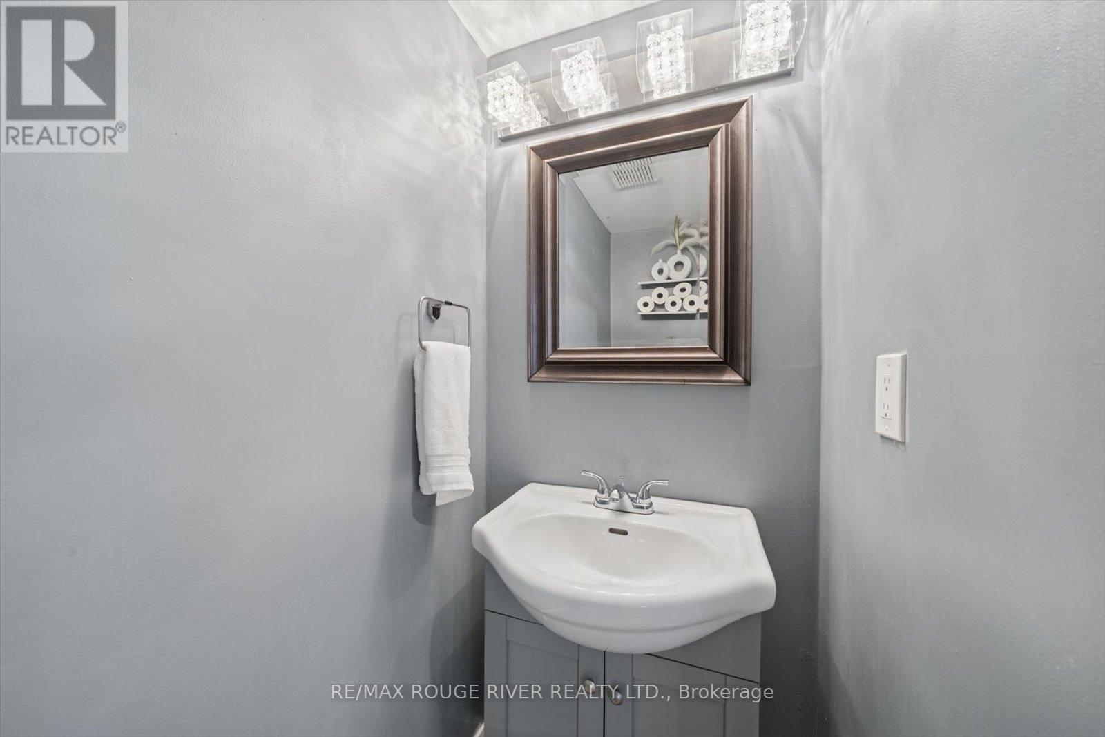 13 Prestonway Drive, Clarington, Ontario  L1C 4S8 - Photo 18 - E12702236