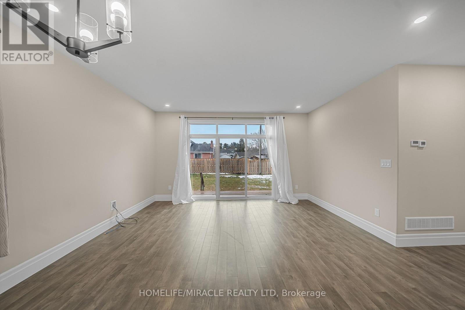 35 Allen Street, Prince Edward County, Ontario  K0K 2T0 - Photo 11 - X12705578