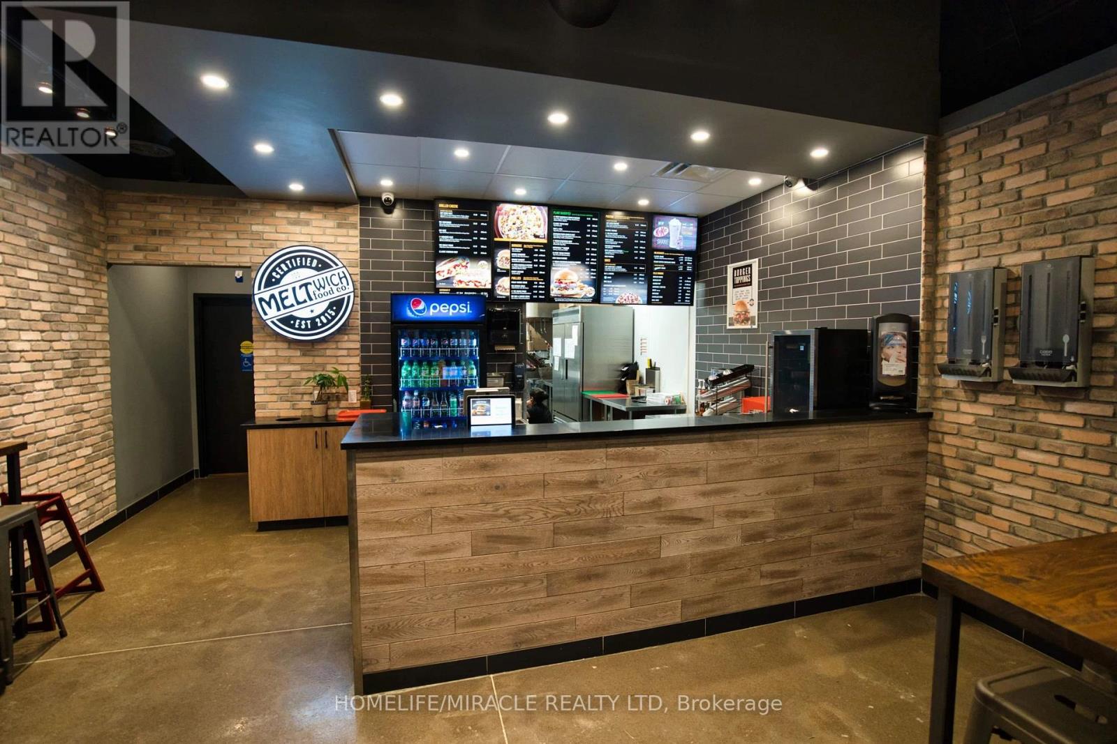 #A4-7 - 57 HARRY WALKER PARKWAY S, Newmarket, Ontario