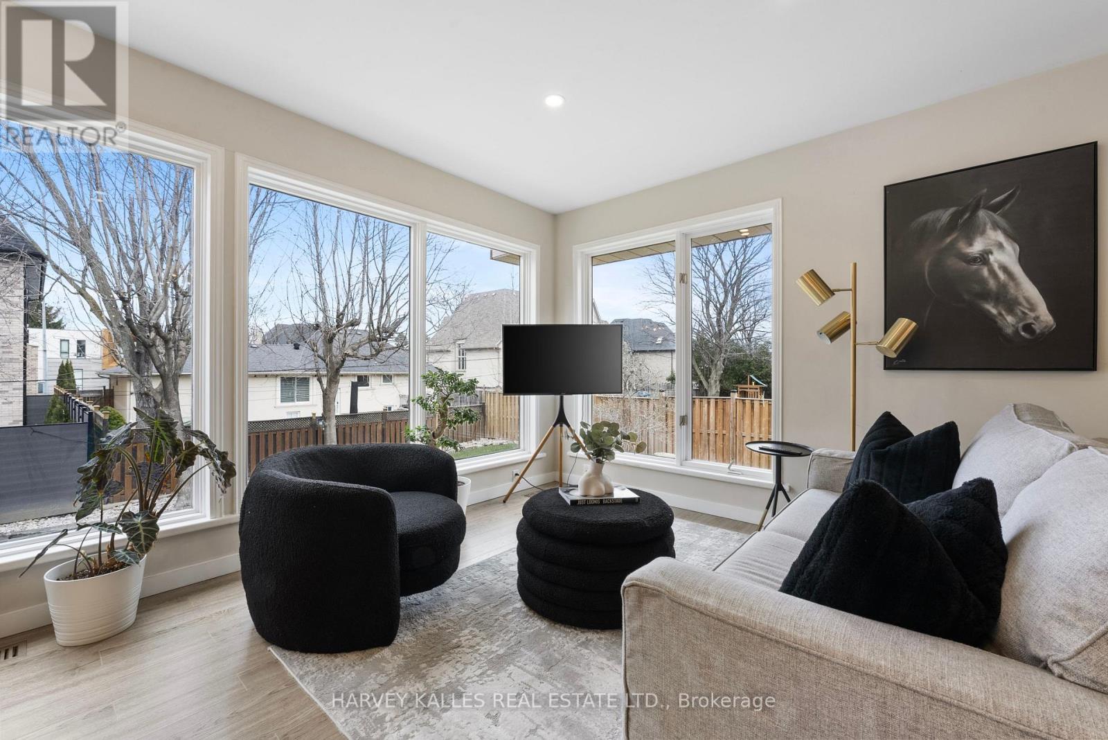 66 Westwood Lane, Richmond Hill, Ontario  L4C 6Y1 - Photo 13 - N12705666