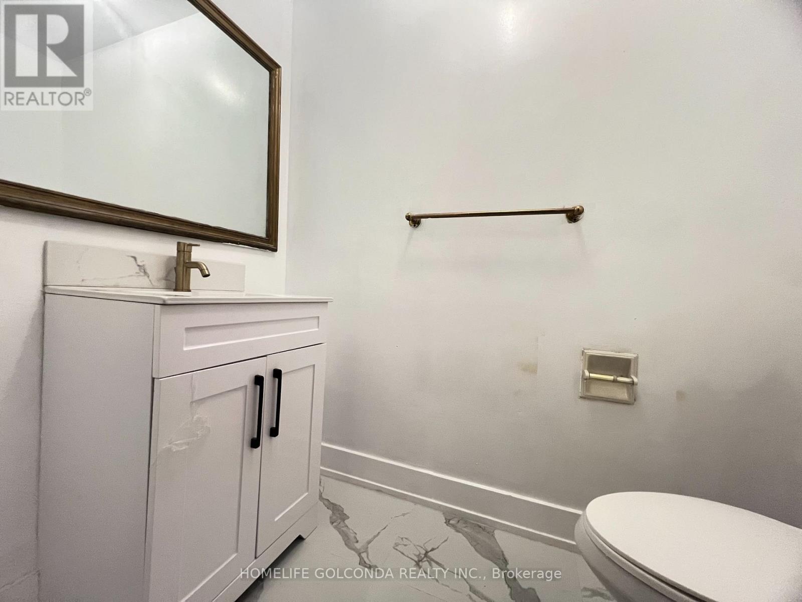 Upper - 277 Huntington Ridge Drive, Mississauga, Ontario  L5R 1R8 - Photo 4 - W12705650